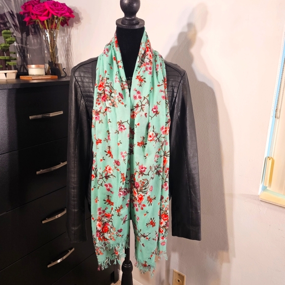 Teal and pink Arizona Ice Tea (unauthentic) cherry blossom light summer scarf. - Picture 3 of 9